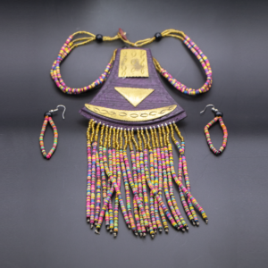 Ensemble collier africain violet perles colorées avec boucles assorties